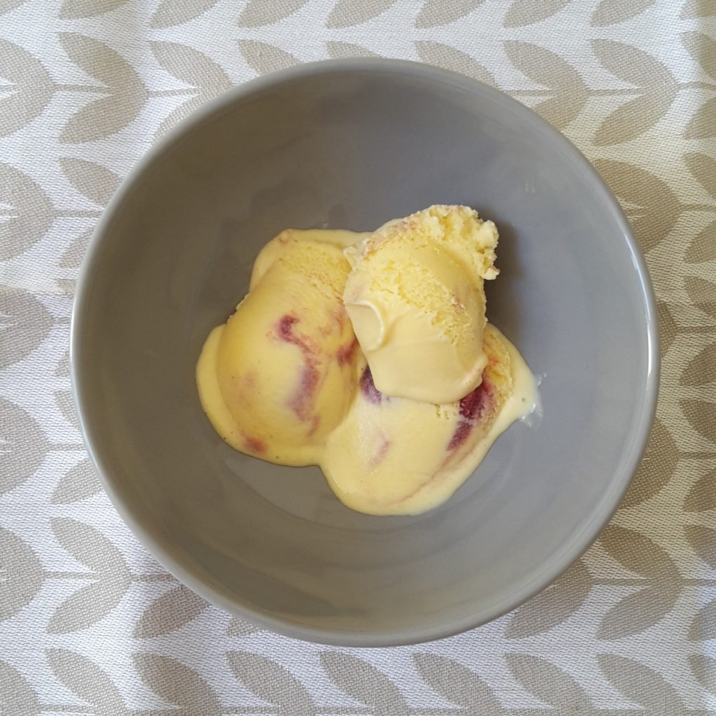 Haagen Dazs Mango and Raspberry Ice Cream