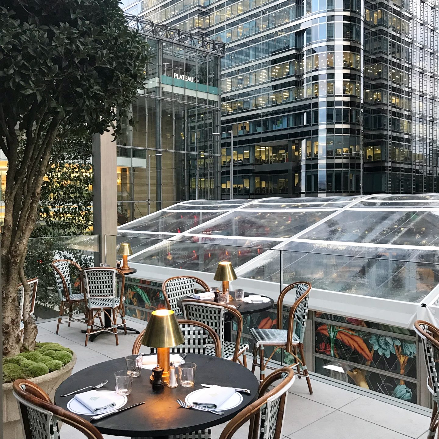 The Ivy In The Park Canary Wharf
